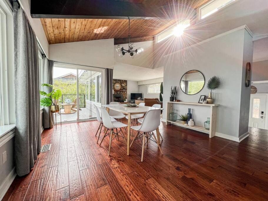 Sunrise Escape - Close To The Beach! Victoria Luaran gambar